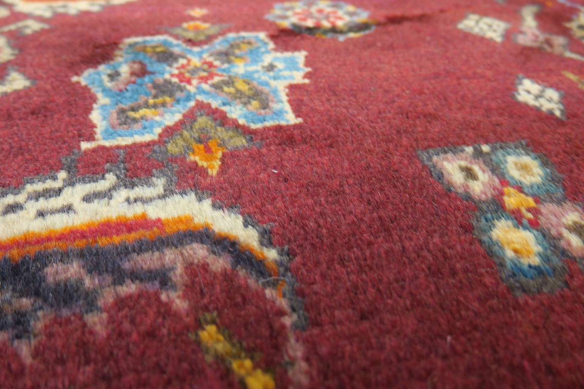 3' 4" x 4' 10" Persian Shiraz Rug