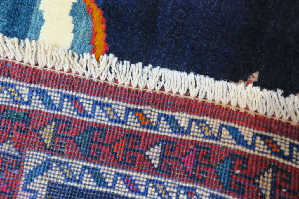 3' 5" x 5' 7" Persian Shiraz Rug