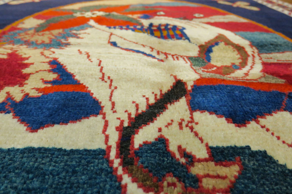 3' 5" x 5' 7" Persian Shiraz Rug