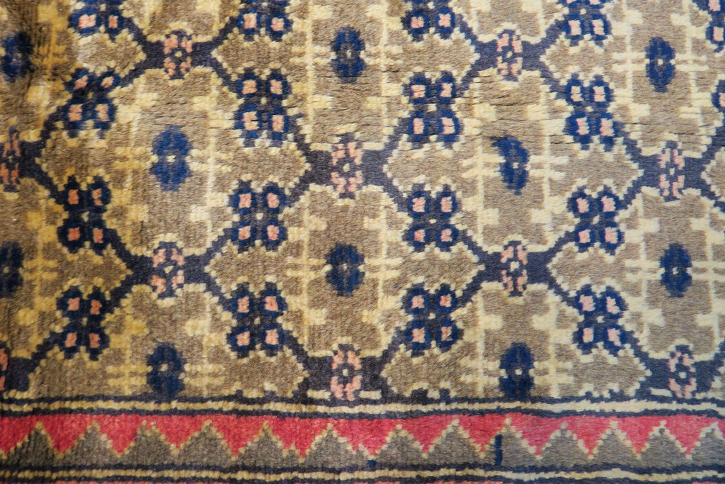 7' 2" x 10' 1" Persian Kolyaei Rug