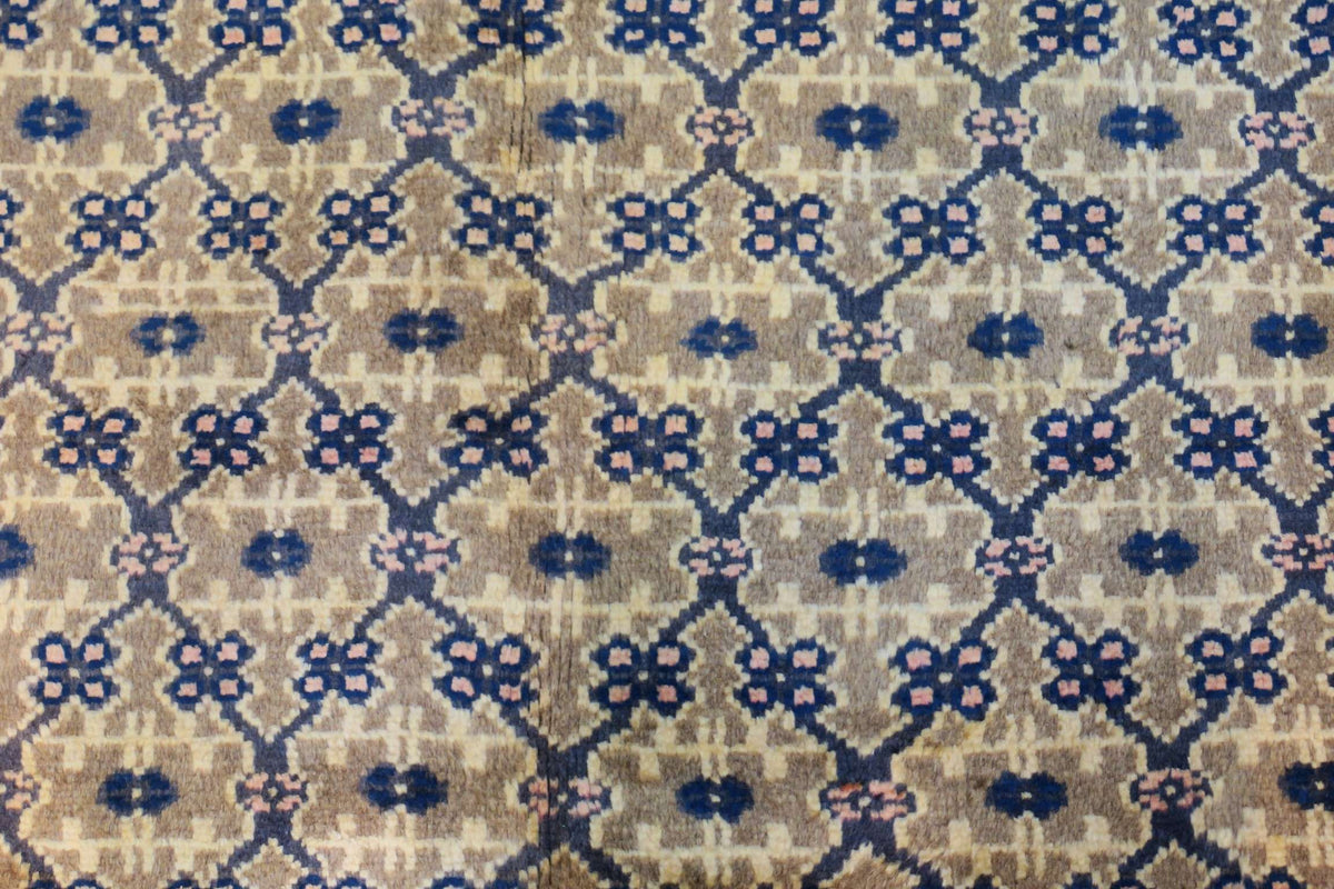 7' 2" x 10' 1" Persian Kolyaei Rug