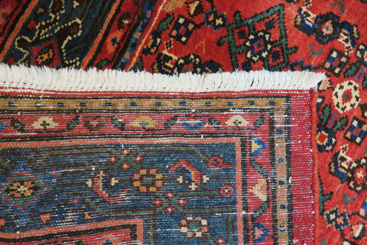 6' 9" x 10' 3" Persian Hamadan Rug