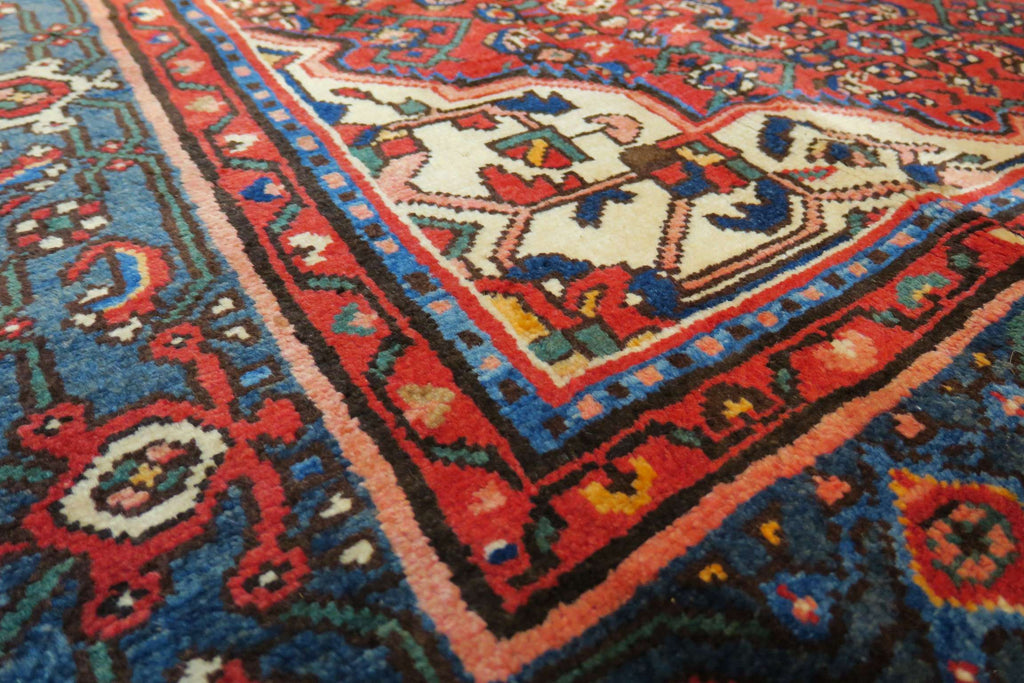 6' 9" x 10' 3" Persian Hamadan Rug