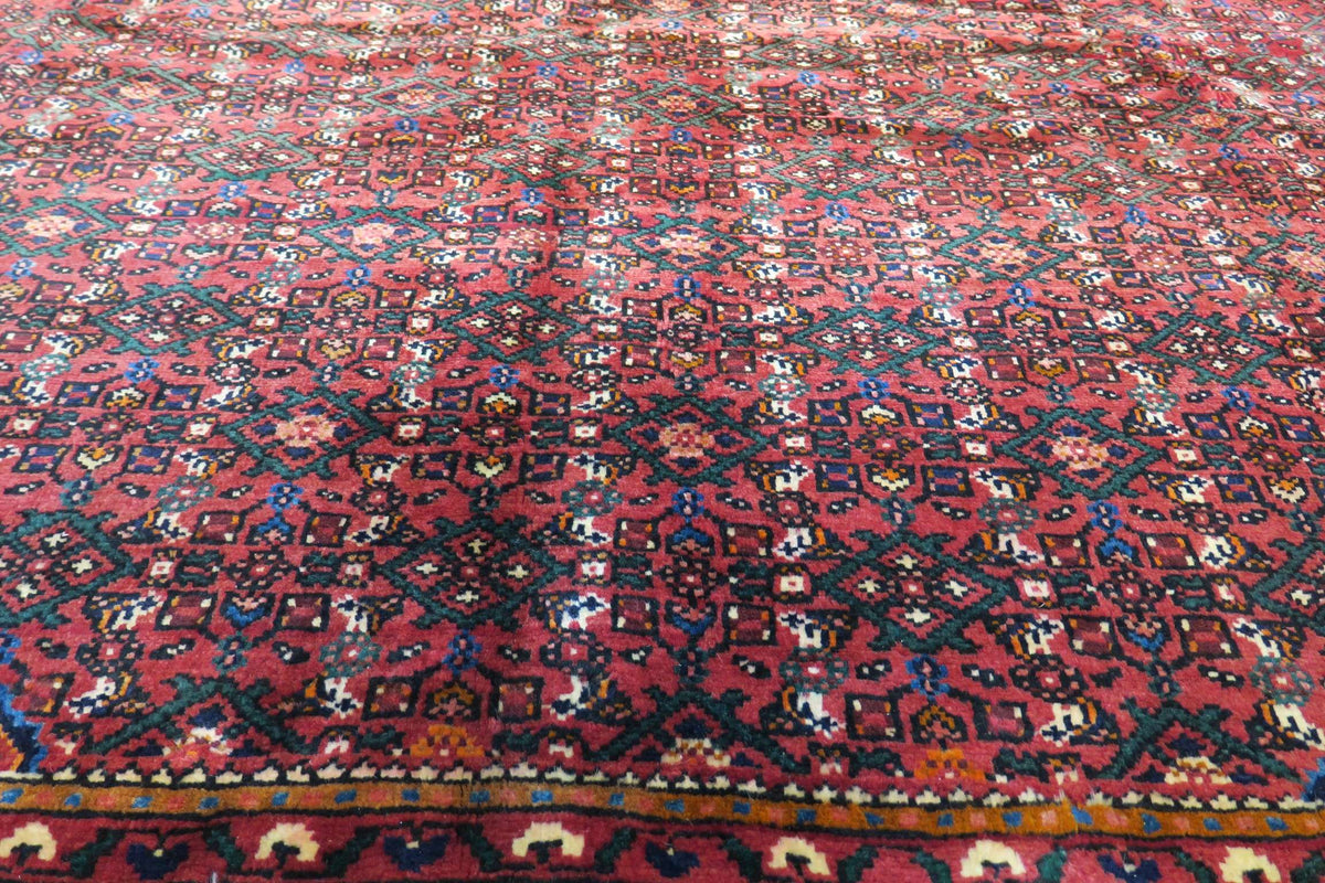 6' 9" x 10' 4" Persian Hamadan Rug