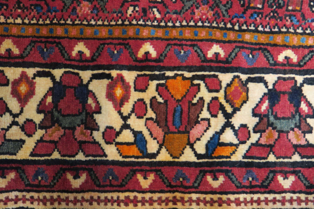 6' 9" x 10' 4" Persian Hamadan Rug