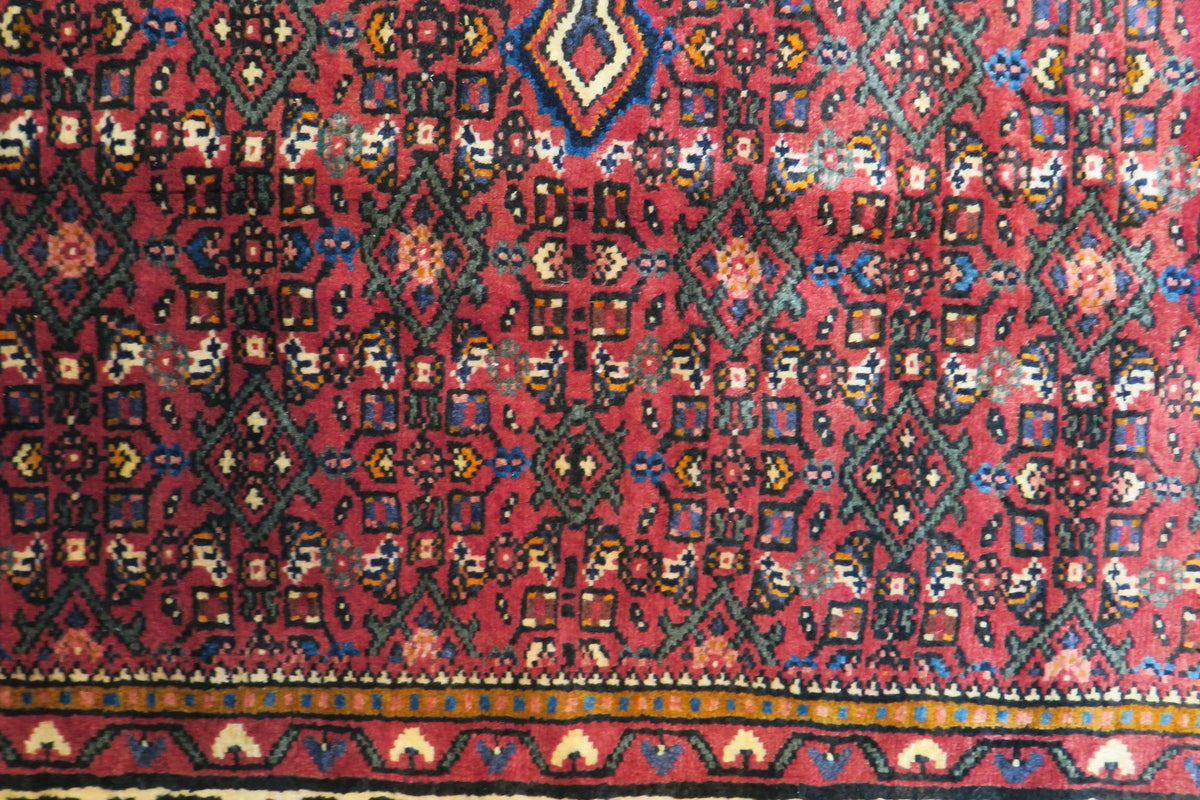 6' 9" x 10' 4" Persian Hamadan Rug