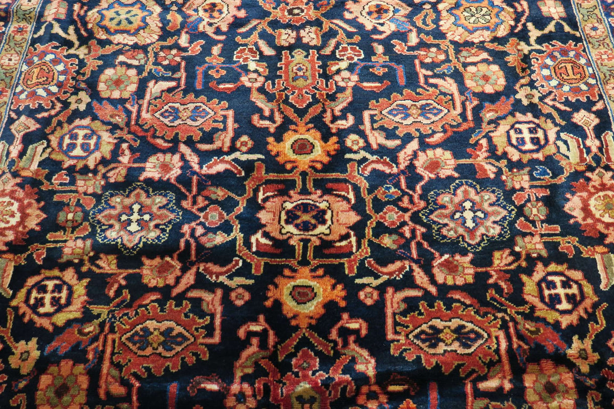 6' 9" x 9' 9" Persian Hamadan Rug