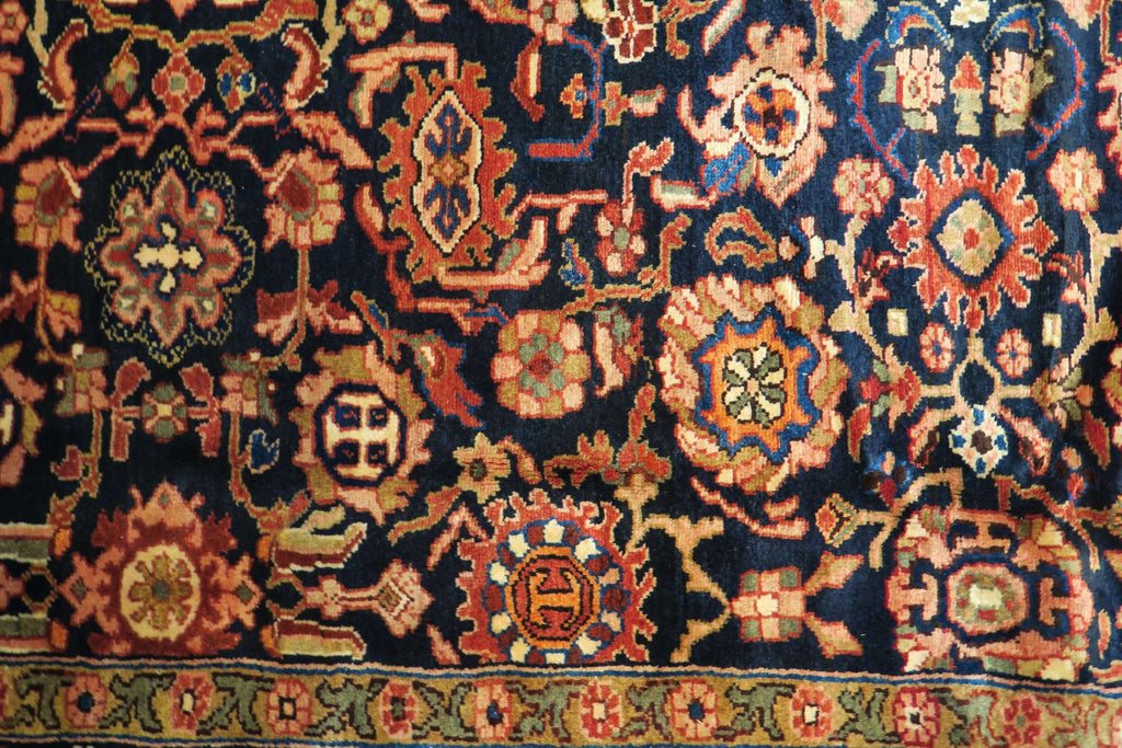 6' 9" x 9' 9" Persian Hamadan Rug