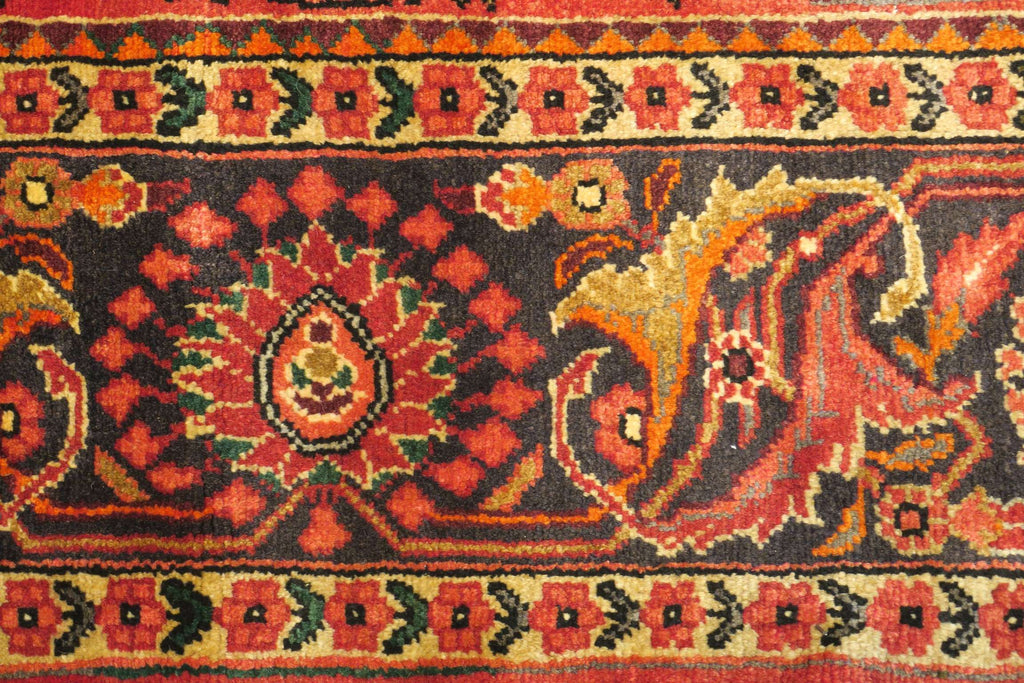 7' 0" x 9' 5" Persian Hamadan Rug