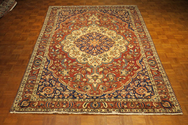 6' 9" x 11' 1" Persian Bakhtiar Rug
