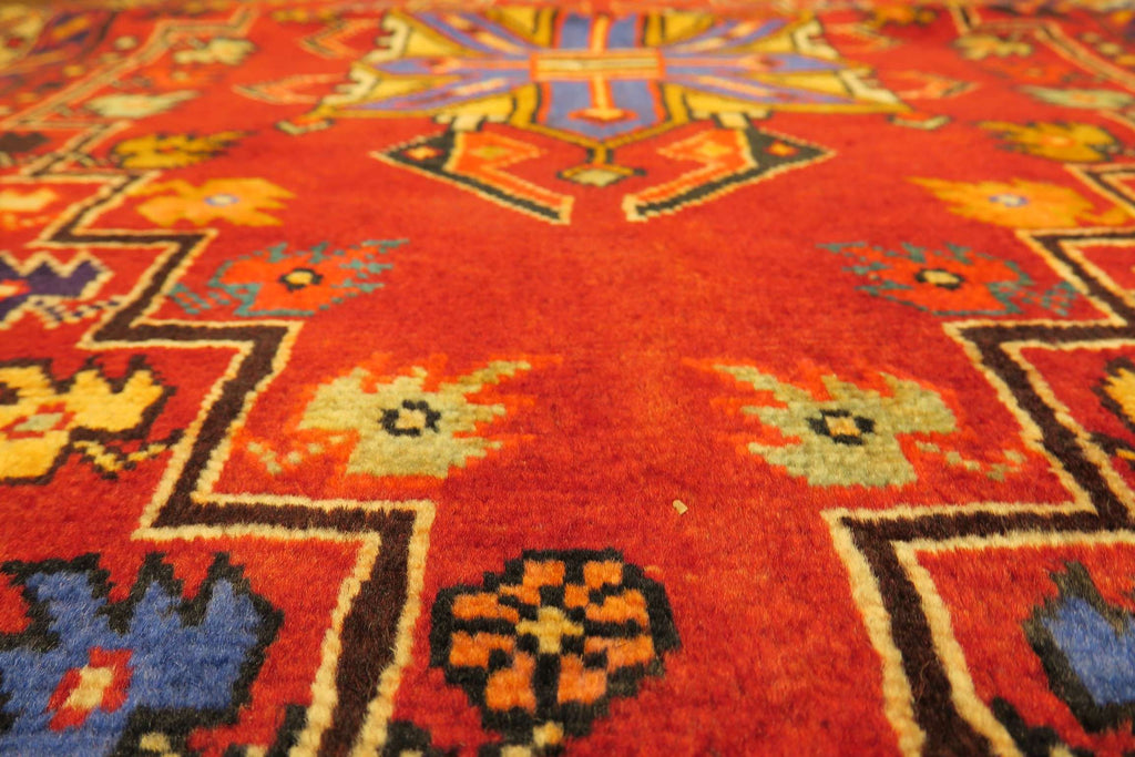 2' 8" x 10' 0" Persian Ardabil Runner