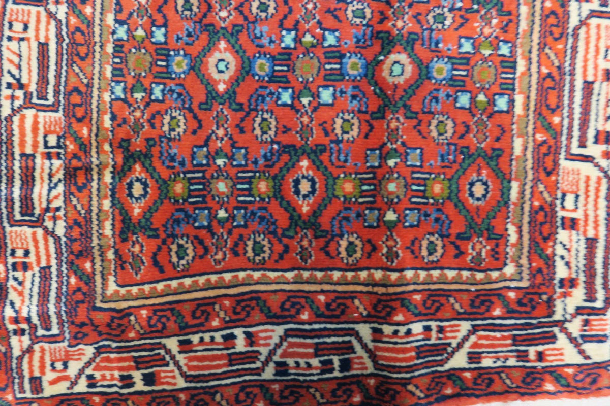 2' 7" x 9' 8" Persian Hamadan Runner