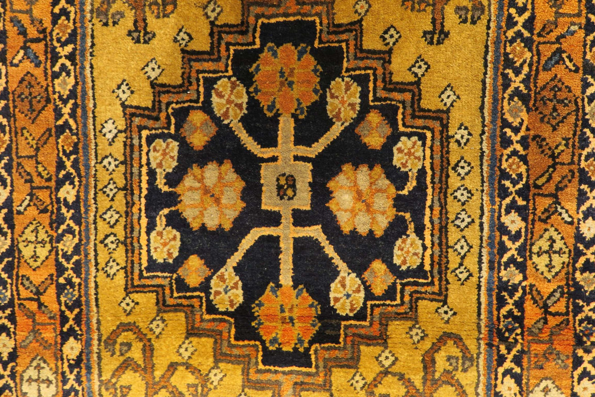 2'8'' x 14'7'' Persian Ardabil Runner