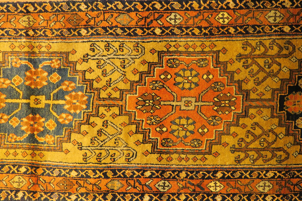 2'8'' x 14'7'' Persian Ardabil Runner