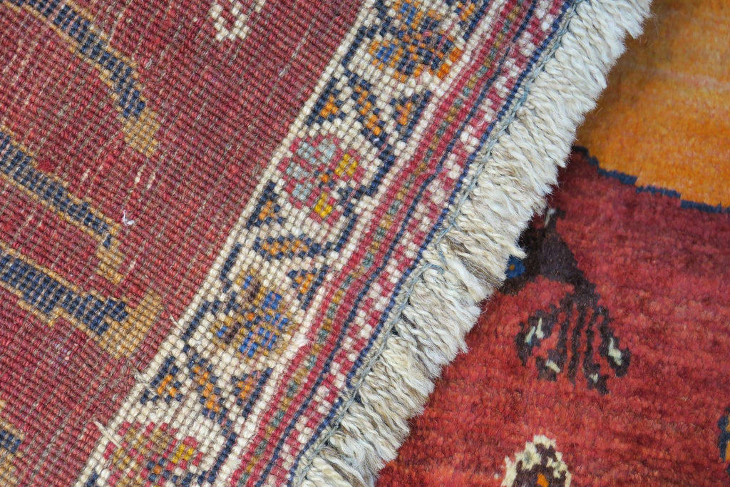 4' 1" x 6' 7" Persian Shiraz Rug
