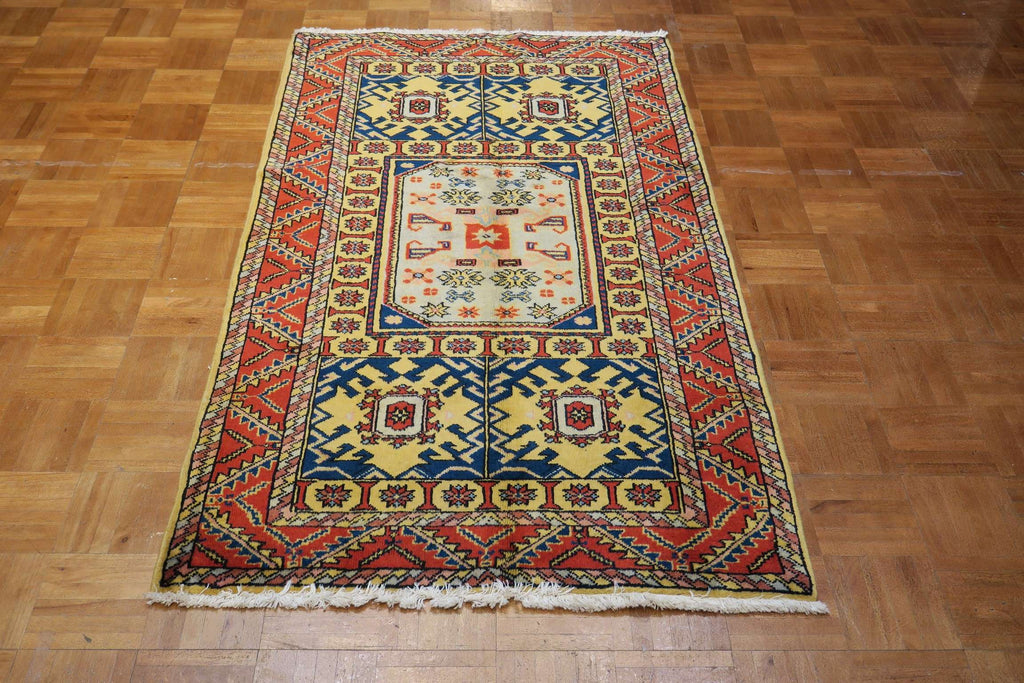 2' 9" x 5' 3" Persian Ardabil Rug