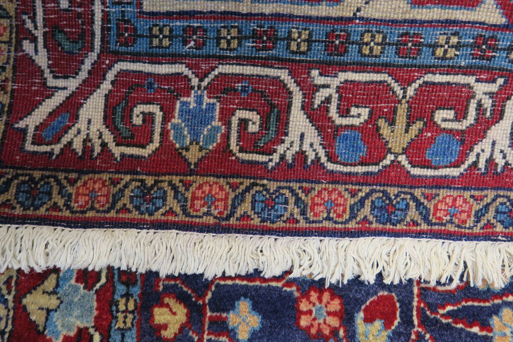 3' 5" x 5' 1" Persian Sarouk Rug