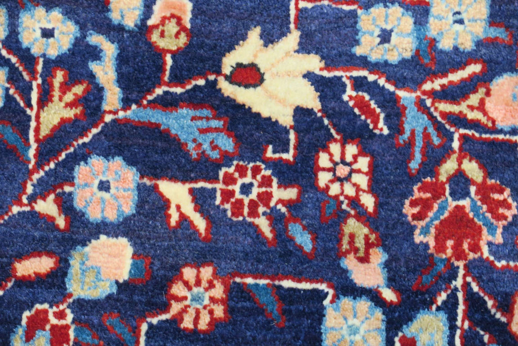 3' 5" x 5' 1" Persian Sarouk Rug