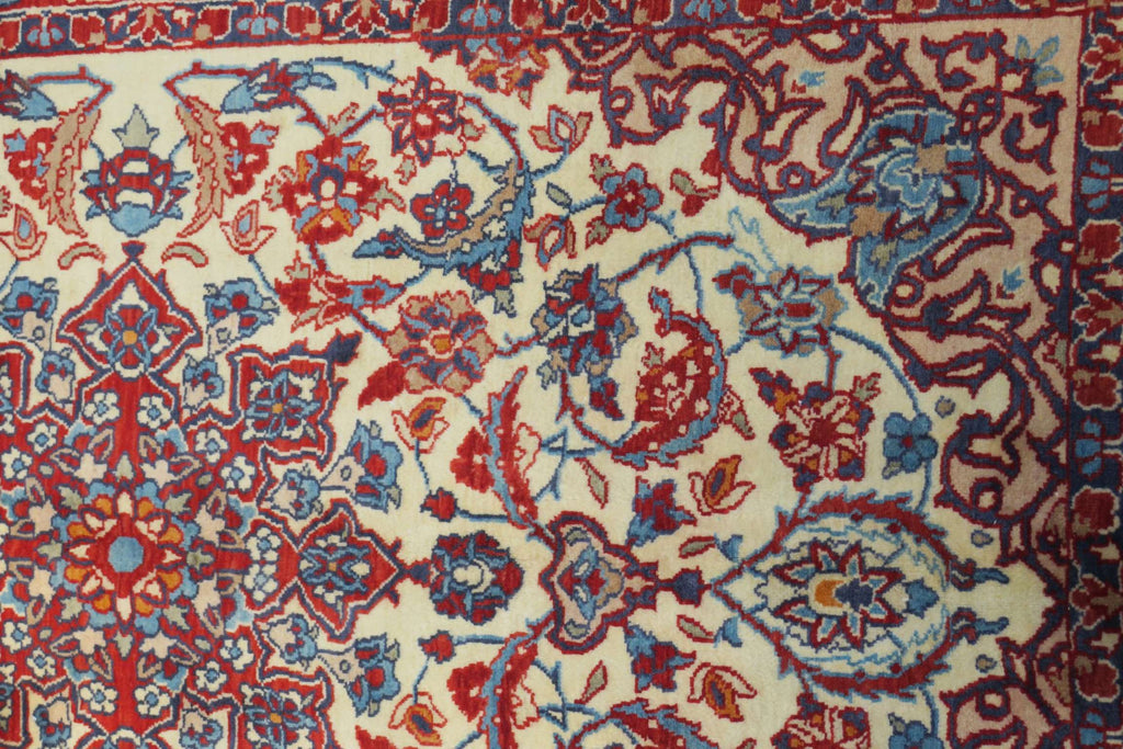 3' 4" x 5' 3" Persian Najafabad Rug