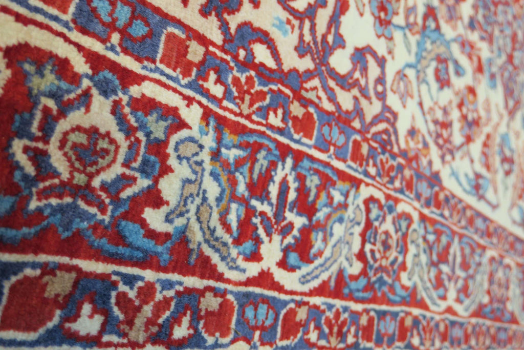 3' 4" x 5' 3" Persian Najafabad Rug