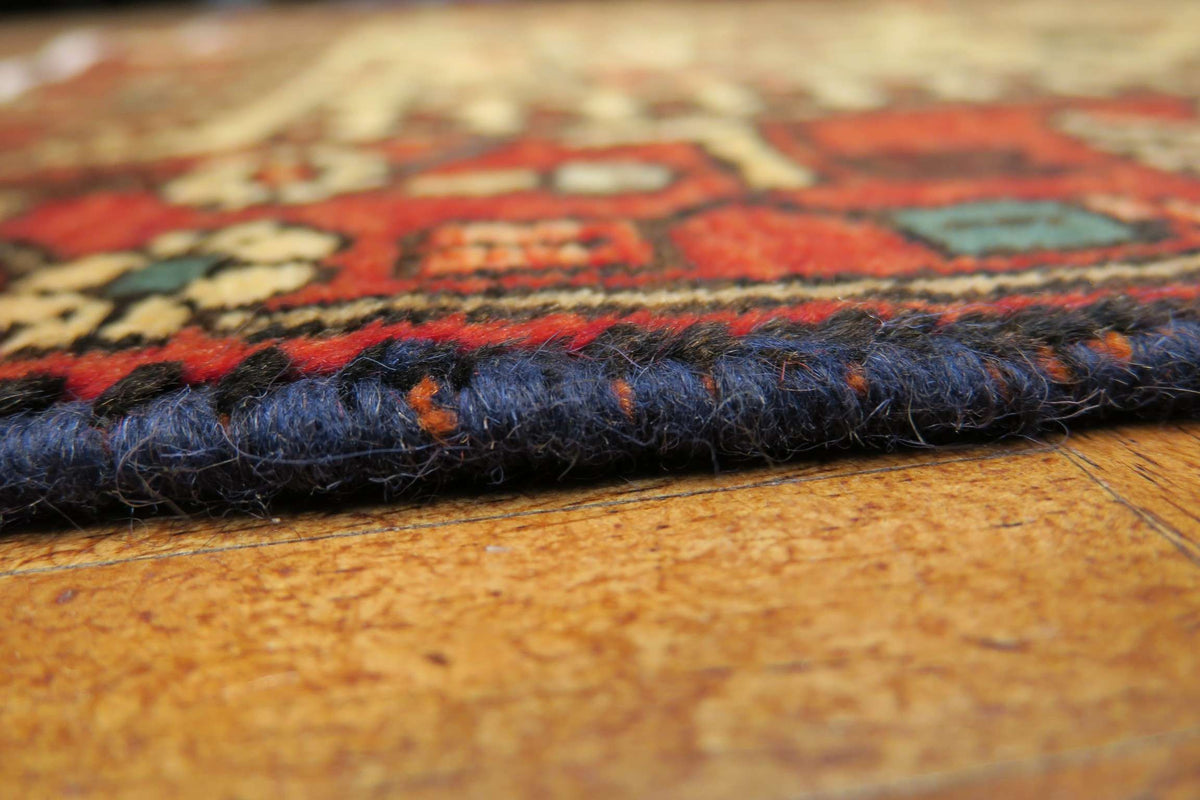 2' 7" x 4' 3" Persian Hamadan Rug