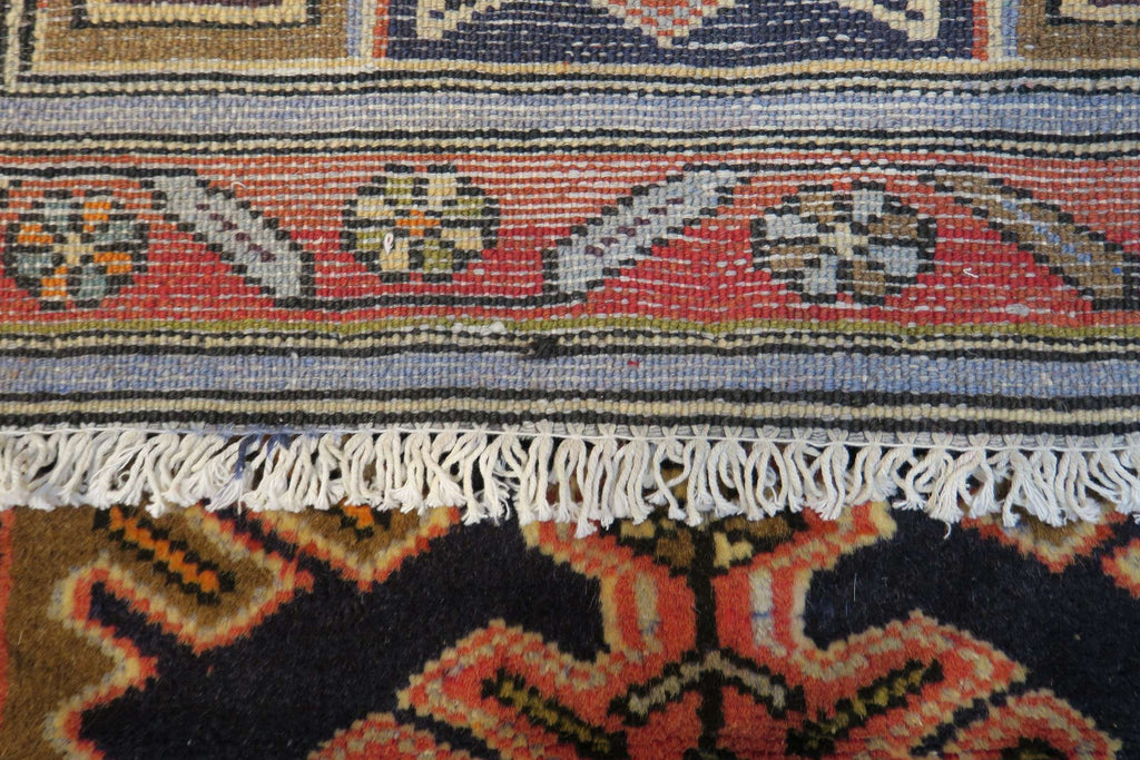 2' 4" x 4' 5" Persian Hamadan Rug