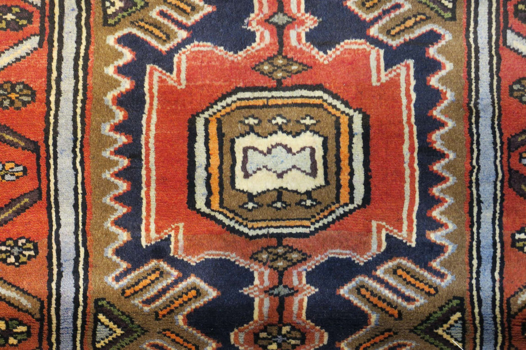 2' 4" x 4' 5" Persian Hamadan Rug