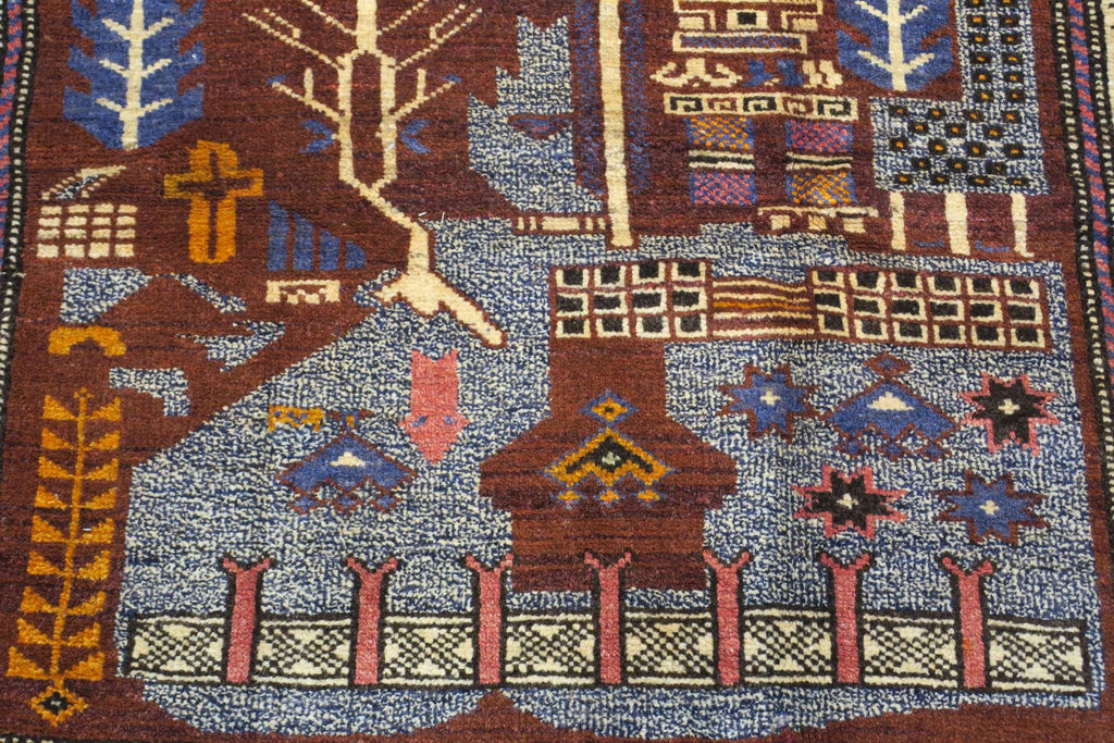 2' 5" x 4' 6" Vintage Baluch Rug
