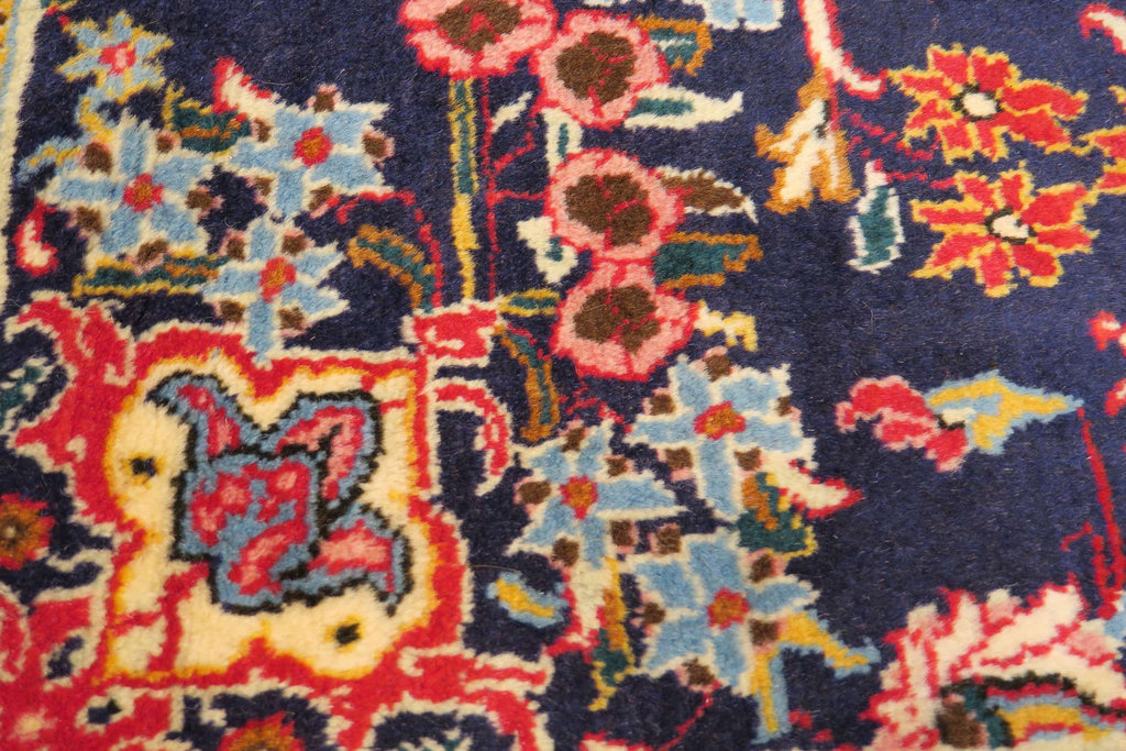2' 7" x 4' 4" Persian Hamadan Rug