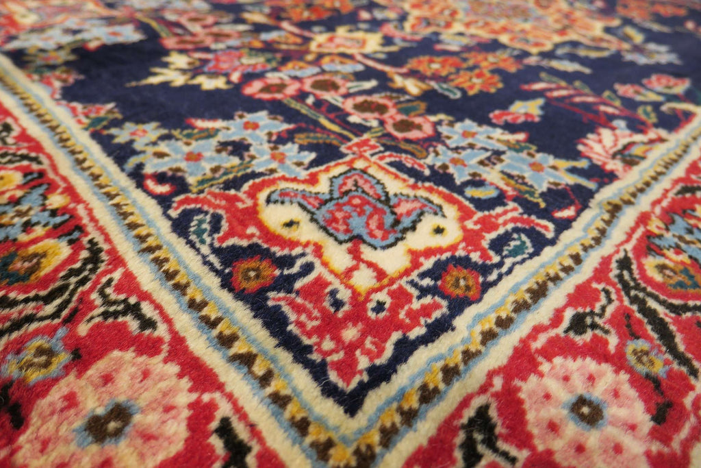 2' 7" x 4' 4" Persian Hamadan Rug