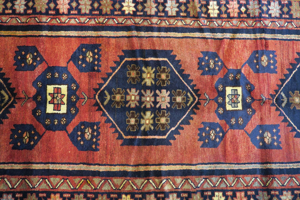 2'8'' x 9'7'' Persian Hamadan Runner
