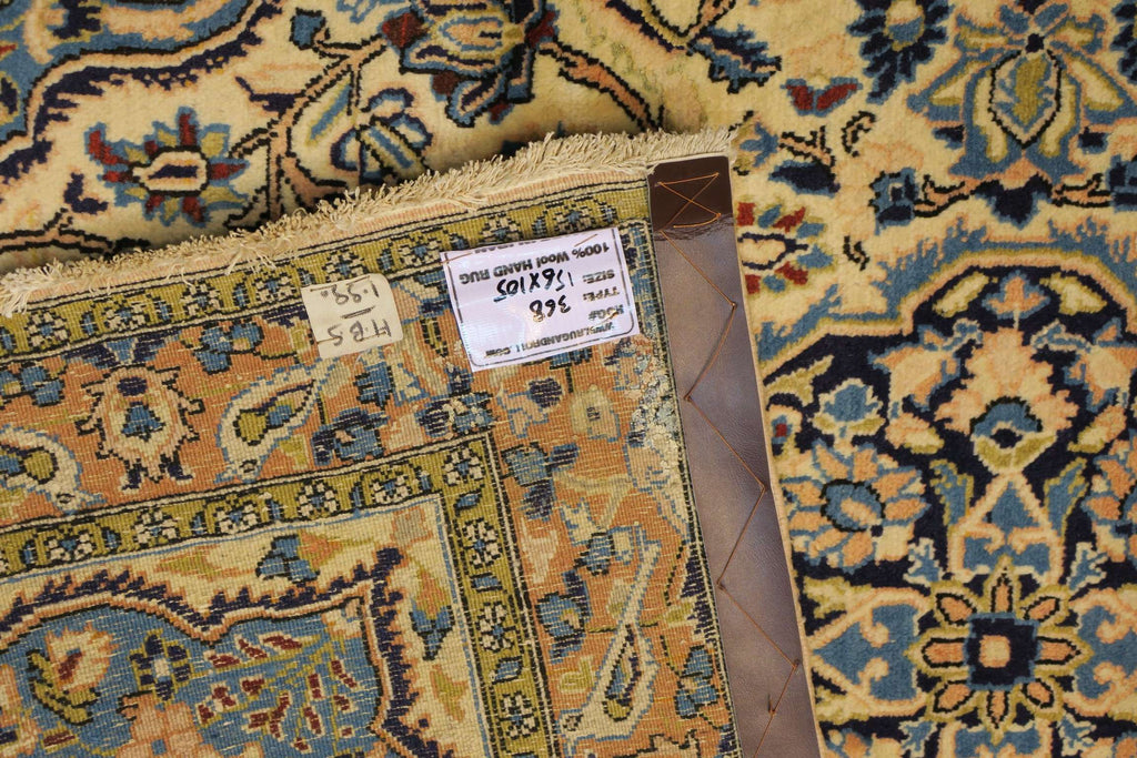 3' 4" x 5' 1" Persian Qoumsheh Rug