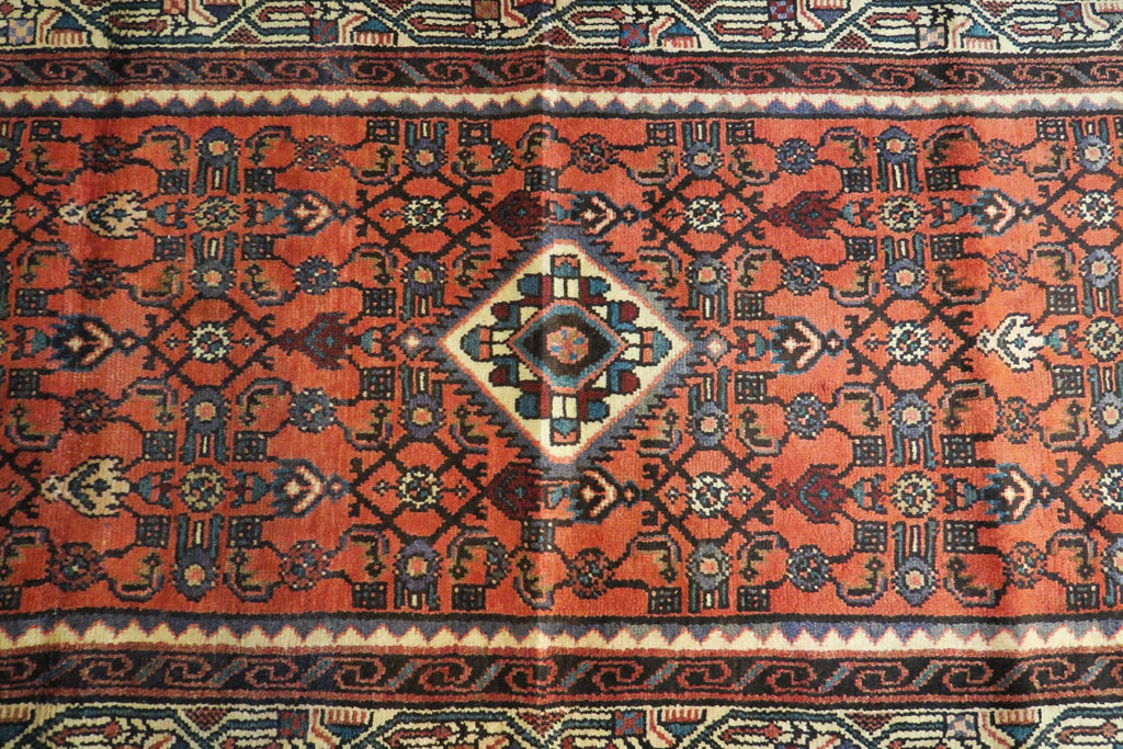 2'9'' x 9'7'' Persian Hamadan Runner