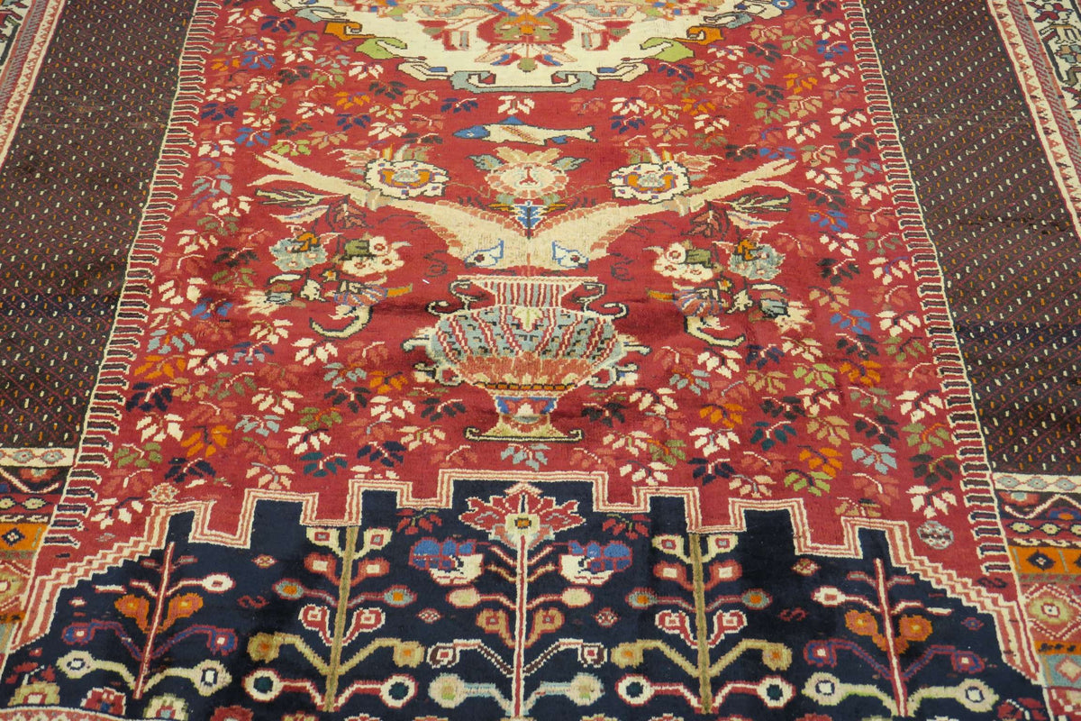 5' 6" x 8' 9" Persian Shiraz Rug