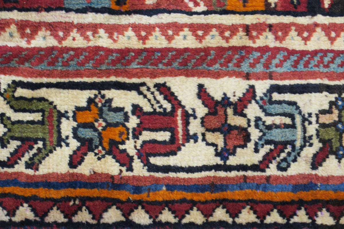 5' 6" x 8' 9" Persian Shiraz Rug
