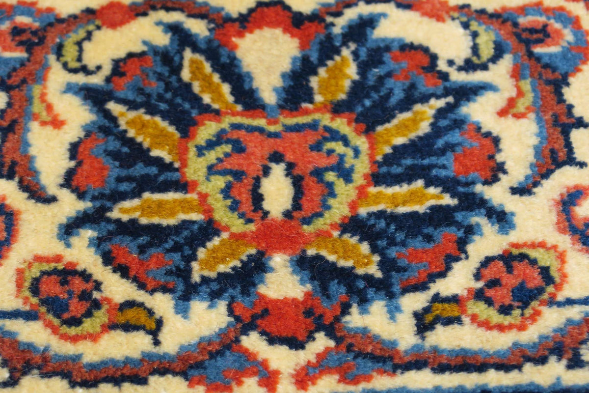 8' 0" x 11' 7" Persian Sarouk Rug