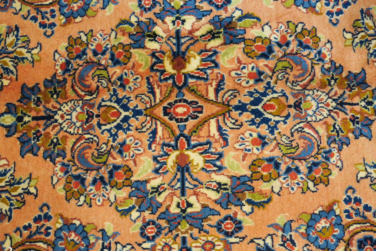 8' 0" x 11' 7" Persian Sarouk Rug