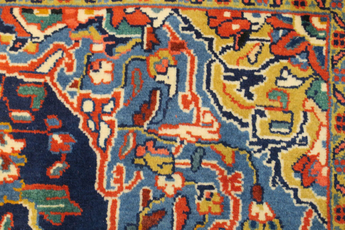6' 9" x 10' 5" Persian Sarouk Rug