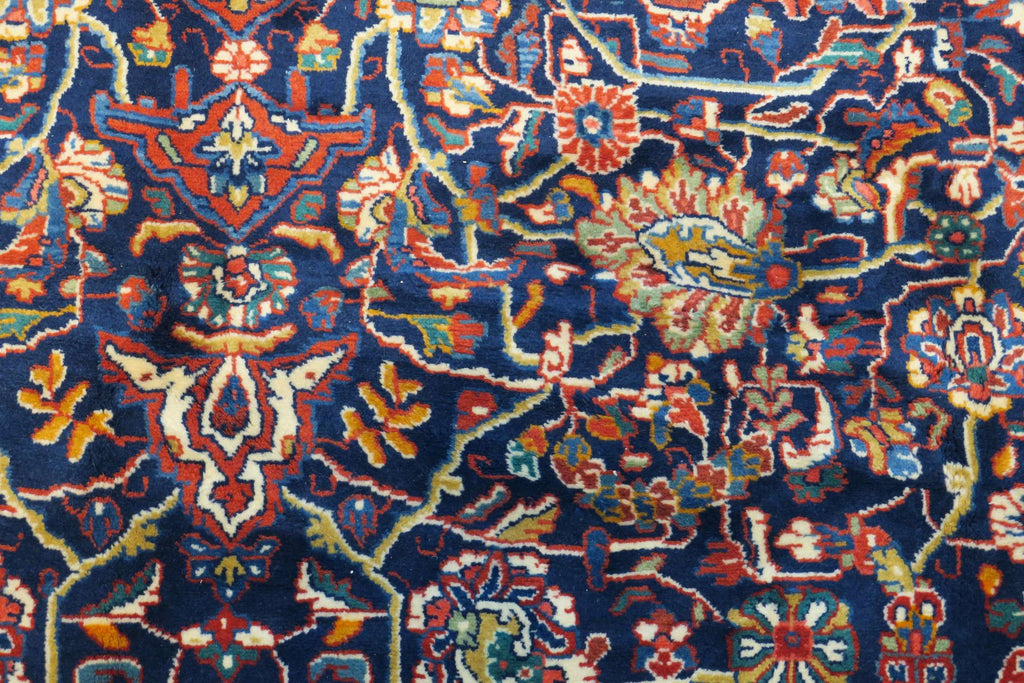 6' 9" x 10' 5" Persian Sarouk Rug