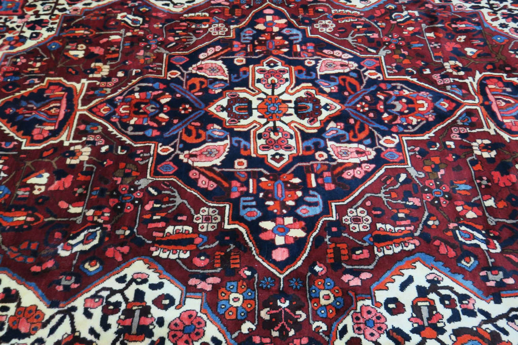 7' 2" x 10' 1" Persian Bakhtiar Rug