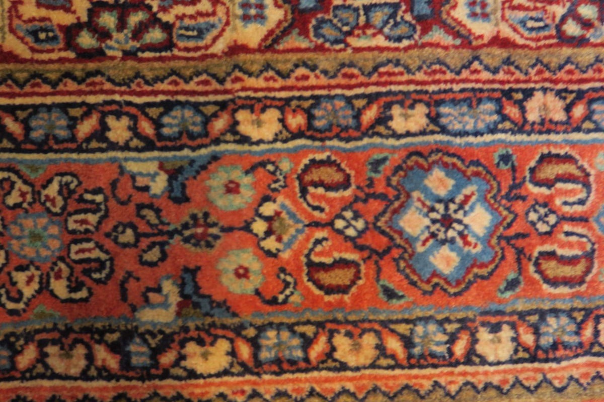4' 6" x 6' 6" Persian Shahrbaft Rug