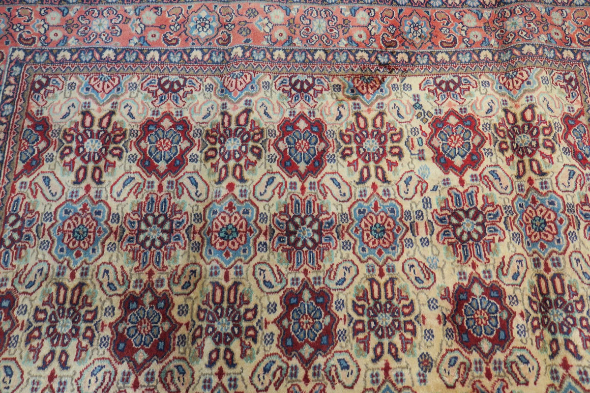 4' 6" x 6' 6" Persian Shahrbaft Rug