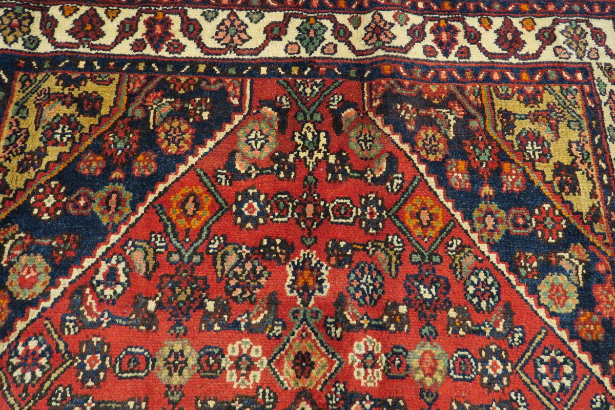4' 4" x 7' 0" Persian Hamadan Rug