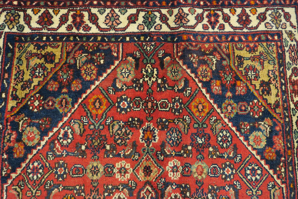 4' 4" x 7' 0" Persian Hamadan Rug