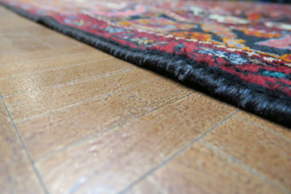 5' 2" x 7' 6" Persian Hamadan Rug