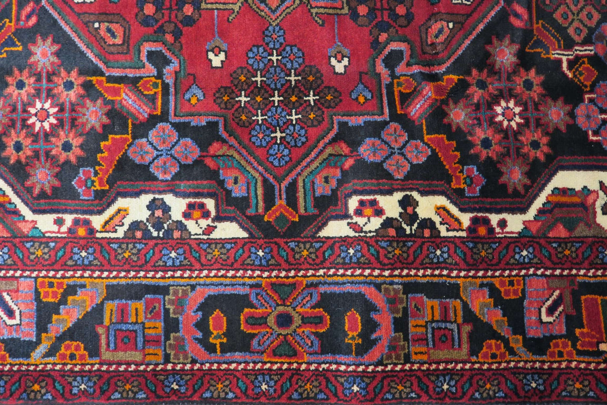 5' 2" x 7' 6" Persian Hamadan Rug
