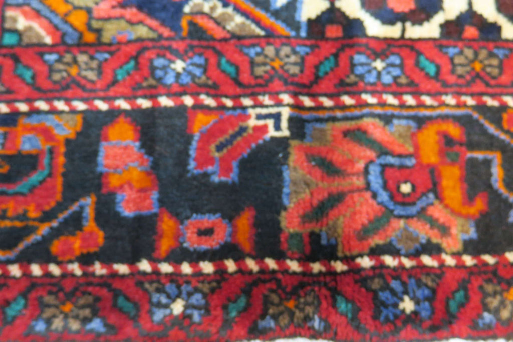 5' 2" x 7' 6" Persian Hamadan Rug