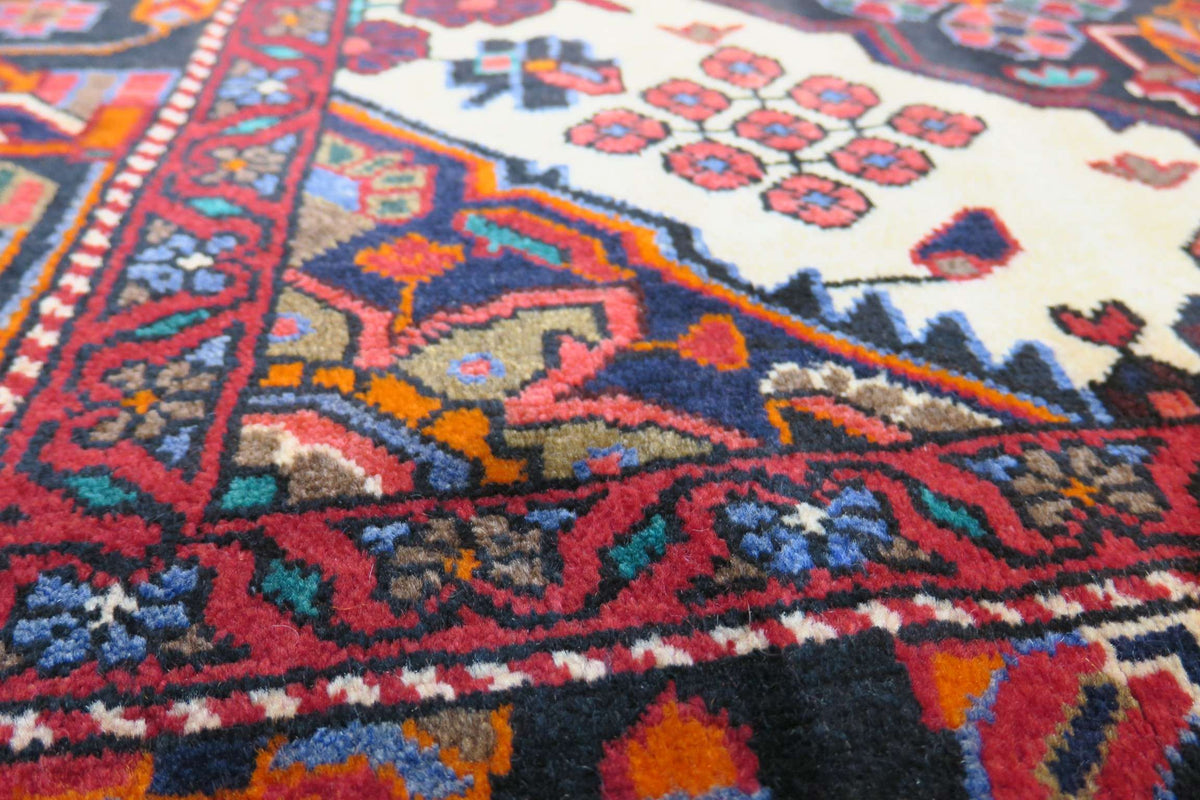 5' 2" x 7' 6" Persian Hamadan Rug