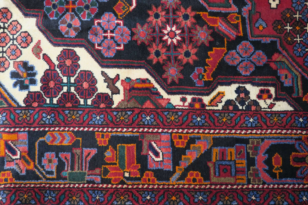 5' 2" x 7' 6" Persian Hamadan Rug