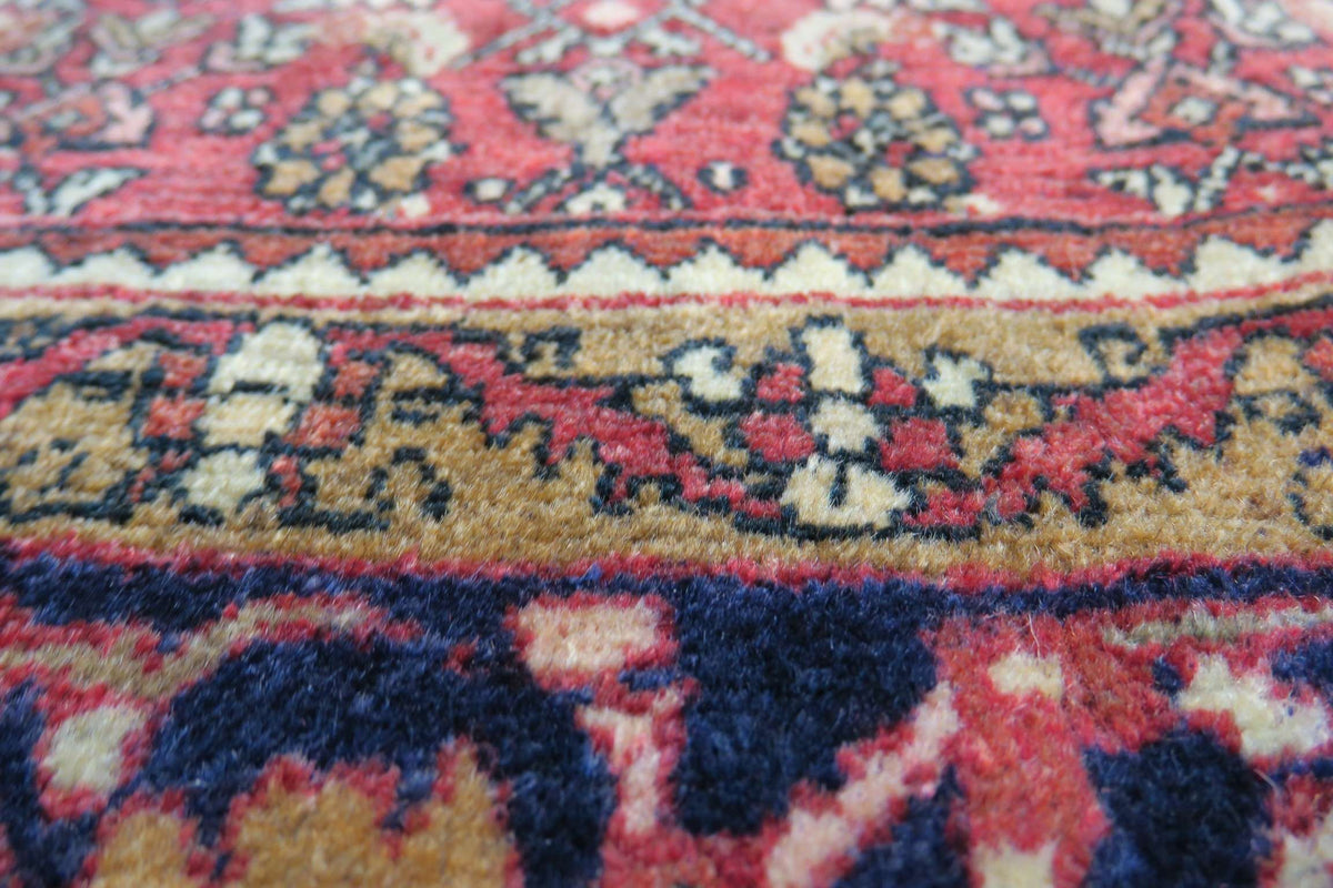 4' 6" x 7' 1" Persian Zanjan Rug
